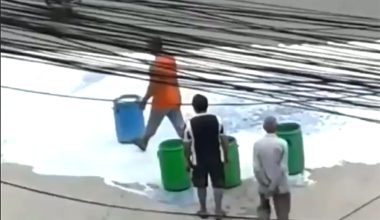 निषेधाज्ञा प्रभाव : दूध बिक्री नभएपछि सडकमा फ्याँकियो