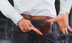 होसियार पाइन्टको पछाडि पर्स राख्दा यस्ता रोग लाग्न सक्छन्