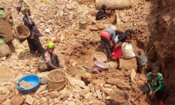 कङ्गोको एक सुन खानीमा पहिरो जाँदा कम्तीमा ५० जनाको मृत्यु