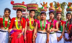 थारु समुदायका महिला जितिया पर्व मनाउँदै