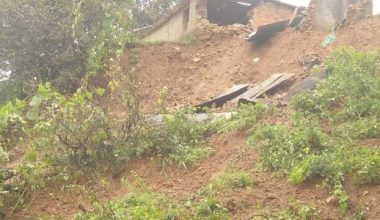 पहिरोले घर पुरिँदा तीन वर्षीया बालिकाको मृत्यु