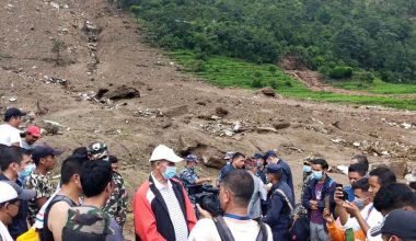 सभामुख सापकोटा घुम्थाङकाे पहिरोमा