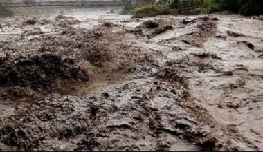 कपिलवस्तुमा खोलाले बगाएको जीप फेला, बेपत्ताको खोजी जारी