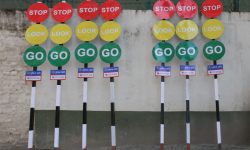 ग्लोबल आइएमई बैंकद्वारा ट्राफिक प्रहरीलाई ट्राफिक पोल हस्तान्तरण