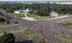 बेलारुसका राष्ट्रपतिद्वारा पश्चिम सीमा बन्द गर्न निर्देशन