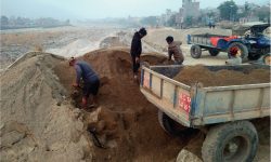 अवैध ओसारपसारमा संलग्न गाडी नियन्त्रणमा