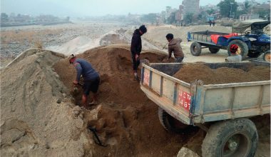 अवैध ओसारपसारमा संलग्न गाडी नियन्त्रणमा