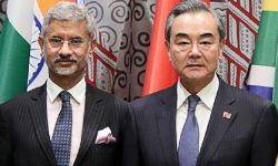 भारत र चीनका विदेशमन्त्रीबीच भेटवार्ता