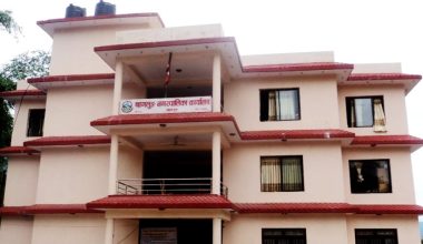 जनप्रतिनिधिमा काेराेना भेटिएपछि बागलुङ नगरपालिका अनिश्चितकालका लागि बन्द