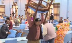  प्रदेश सभामा कांग्रेस सांसदले गरे तोडफोड