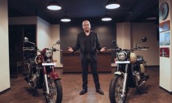 नेपाली बजारमा जावा मोटरसाईकल