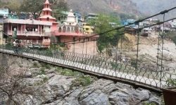 नाका बन्द हुँदा नेपाली व्यापारी भारतमै रोकिए