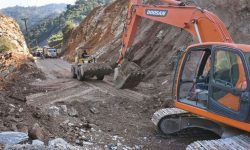 भेरी करिडोरका दर्जन पुल निर्माणसँगै भत्किएको सडक मर्मत शुरु