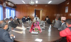 निर्माण व्यवसायीहरुका माग पूरा गर्न सरकार सकारात्मक : मन्त्री नेम्बाङ