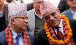 नेकपा प्रचण्ड-नेपाल समूह निर्वाचन आयोग जाँदै