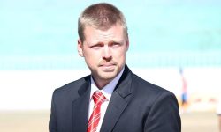 फुटबलका मुख्य प्रशिक्षक योहान कालिनद्वारा राजीनामा