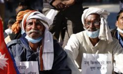 राजनीतिक खिचातानीले उखु किसानको आन्दोलन ओझेलमा