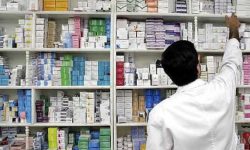 मापदण्ड विपरीतका औषधि पसल बन्द