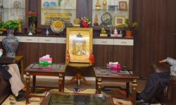 प्रधानमन्त्री ओली पहिलो पटक दाहाल निवासमा