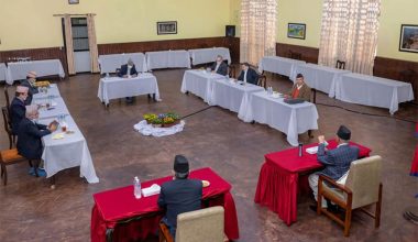 भोली पुनः बस्ने गरि नेकपा सचिवालय बैठक सम्पन्न, दुवै अध्यक्षको प्रतिवेदनमा छलफल