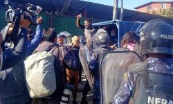 सर्वोच्च अदालत अगाडि प्रदर्शन : नेविसंघ नेता त्रिपाठीसहित पाँच पक्राउ