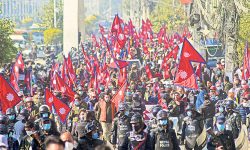 राजावादीको प्रदर्शनमा कांग्रेस, नेकपा र जनता समाजवादीको अवरोध