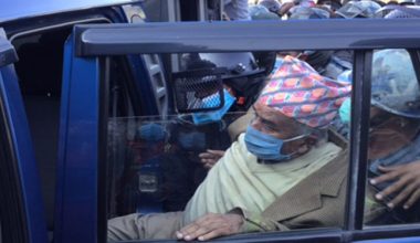 ‘पुलिसको डण्डाले पेलिएका मेरा करङ हिजोभन्दा आज दुख्दैछ’ : वरिष्ठ नेता पौडेल