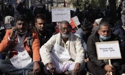 राजनीतिक घटनाक्रमले ओझेलमा उखु किसानको आन्दोलन