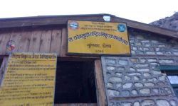 ज्यानको बाजी राखी हिउँमा निकुञ्जको सुरक्षा