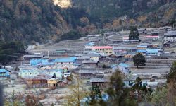 जाडो छल्न आधा गाउँले बस्ती छाडे