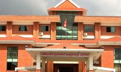 घुस रकमसहित मालपोत कार्यालय लगनखेलका नायब सुब्बा पक्राउ