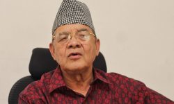 ओली र प्रचण्डलाई ‘मिलाउने’ तागत आफूसँग रहेको गौतमको दाबी