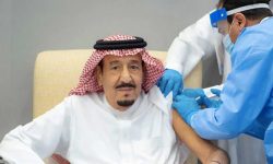 साउदीका राजाले पनि लगाए कोरोनाविरूद्धको खोप
