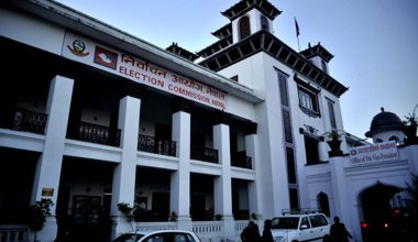 स्थानीय तहको निर्वाचनमा जुटे दलहरू