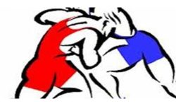 लकडाउनमा खेलाडी : बरन्डामा व्यायाम गर्दै शिवानी