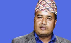 प्रचण्डजी पूर्वएमालेको विरालो बोकेर हामीसँगै म्याउ गर्दै हुनुहुन्छ : महेश बस्नेत