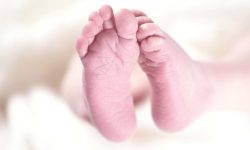 हेलिकप्टरबाट काठमाडौं पठाइएका शिशुको उपचारका क्रममा मृत्यु