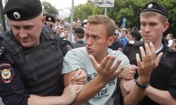 रुसी विपक्षी नेता नाभाल्नीलाई रिहाई गर्न  माग