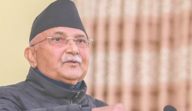 प्रधानमन्त्रीलाई गालीको वर्षा !