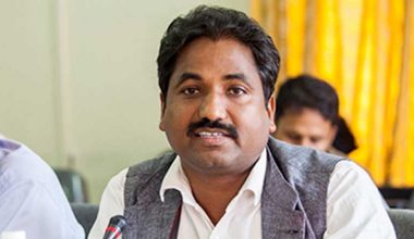 प्रभु साहको गाडीले पैदलयात्रीलाई ठक्कर दिएर फरार