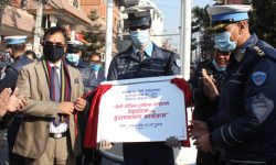 सन्राइज बैंकद्वारा गैह्रिधारा चोकमा ट्राफिक लाईट स्थापना