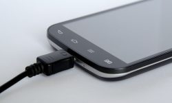 मोबाइलको ब्याट्री नटिक्ने समस्या छ ? अब छुटकारा पाउन सकिन्छ