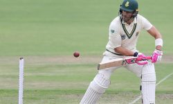 फाप डु प्लेसिसद्वारा टेष्ट क्रिकेटबाट सन्यास