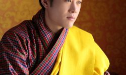 किन पक्राउ गरियो भुटानका दुई न्यायाधीश र जनरललाई ?