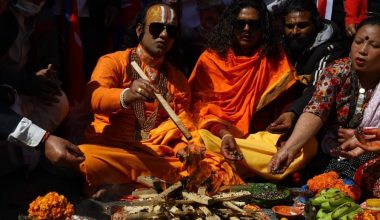 राजसंस्था पुनर्स्थापनाको लागि सडकमै विशेष हवन