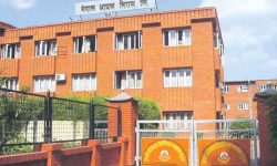 ‘इन्धनमा अझै घाटा छ मूल्य घट्दैन’