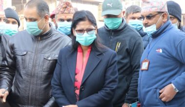 कालिमाटी तरकारी बजारमा कृषिमन्त्रीको छड्के