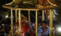 काठमाडौंको बौद्ध-जोरपाटी क्षेत्रमा चामुण्डा रथयात्रा