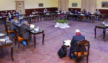 संसद पुनर्स्थापनापछि प्रधानमन्त्रीले बोलाए मन्त्रिपरिषद् बैठक