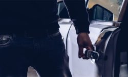 बेलायतमा चोरका लागि खुल्यो जागिर, तलब घन्टाको ६५ सय रुपैयाँ